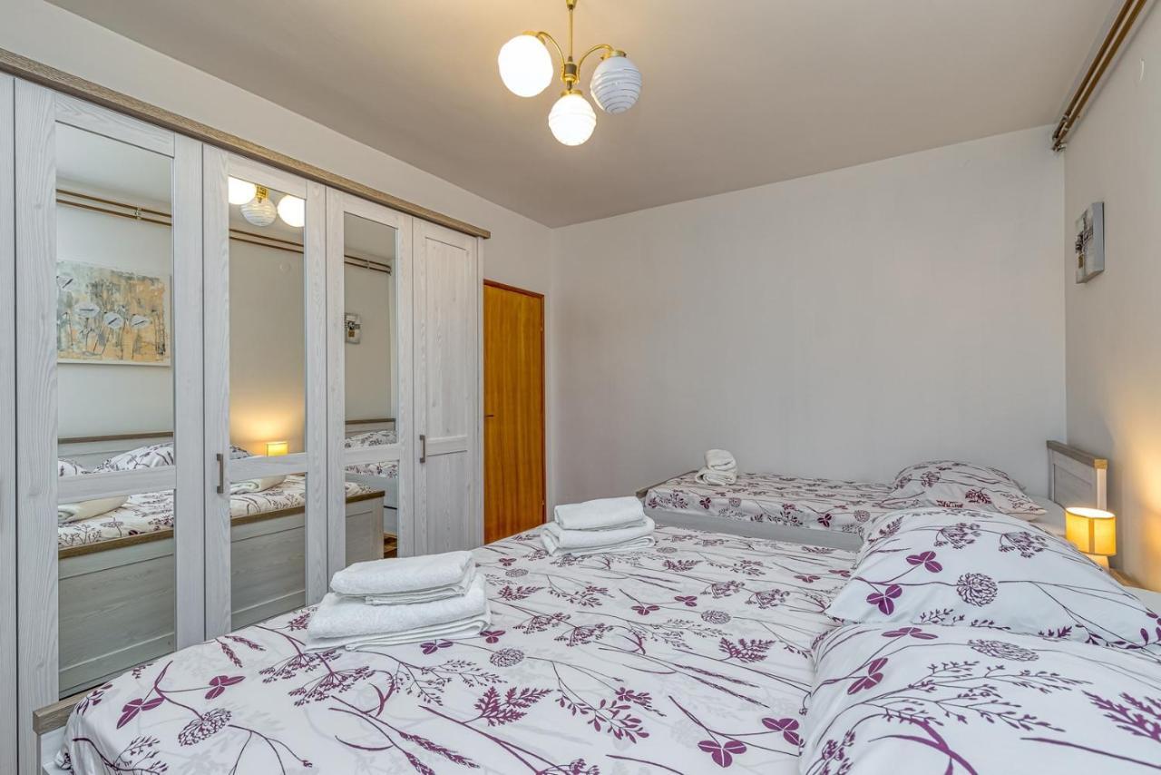 Emanuela With Private Pool Apartment Loborika Exterior photo